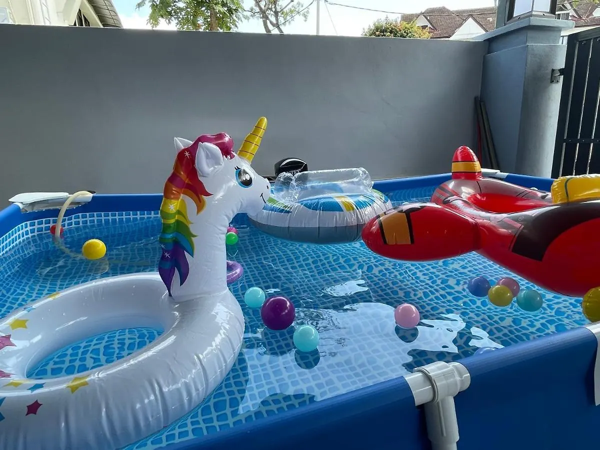 -New- 16Px V Kids Pool N Ktv N Jacuzzi N Billiard Near Usm N Penang Bridge Villa George Town 0*,  Malaysia